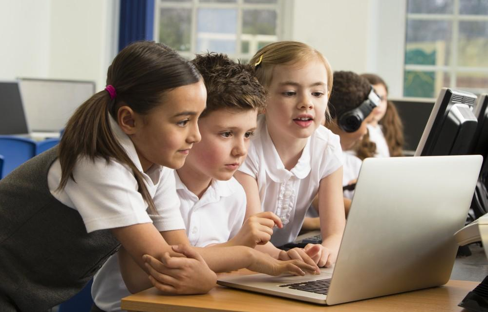 Choosing the Ideal Coding Camp: A Comprehensive Guide